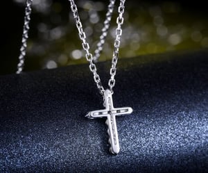 Croix diamantée, vue 5