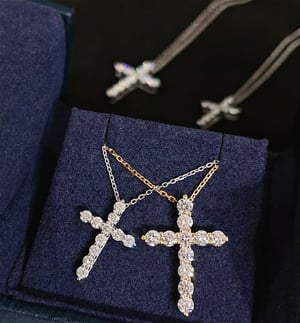 Croix diamantée, vue 7