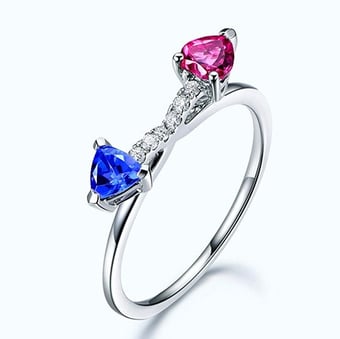 Bague croisée des chemins. Or blanc et saphirs