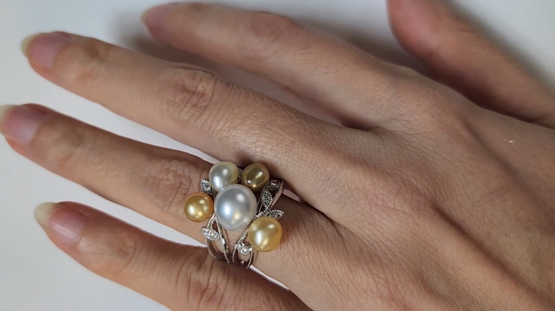 Bague Secret Flower First - Or Blanc & Perles des Mers du Sud | Gemperles