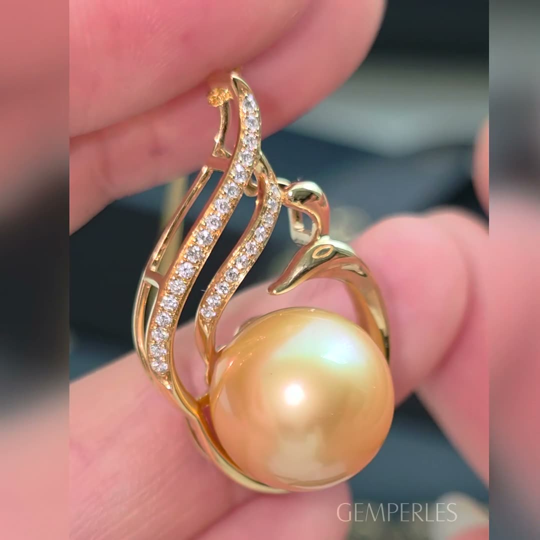Pendentif Douce Végétale - Or Jaune, Diamants & Perle Dorée | Gemperles