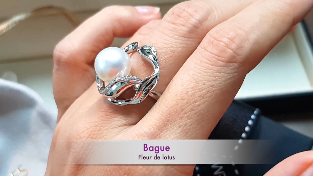 Anello fiore di lotus - Perla d'Australia bianca - Oro bianco, diamanti | Gemperles