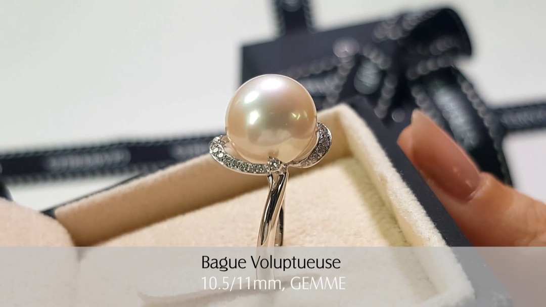 Bague Voluptueuse - Or Blanc, Diamants & Perle d'Eau Douce 10.5/11mm | Gemperles