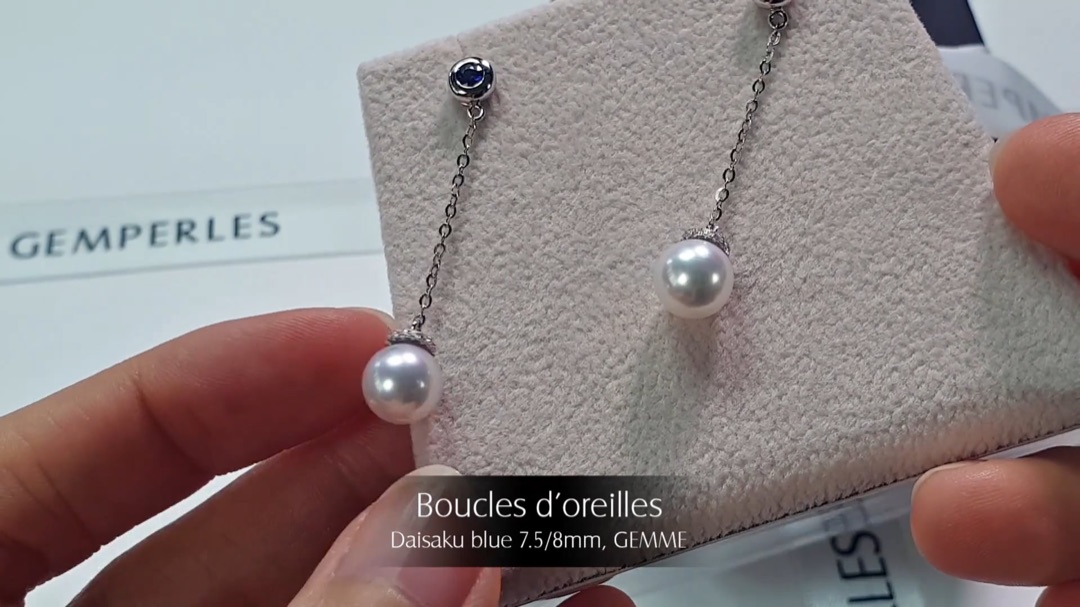 Boucles d'Oreilles Daisaku Blue - Or Blanc, Saphirs & Perles Akoya 7.5/8mm, GEMME | Gemperles