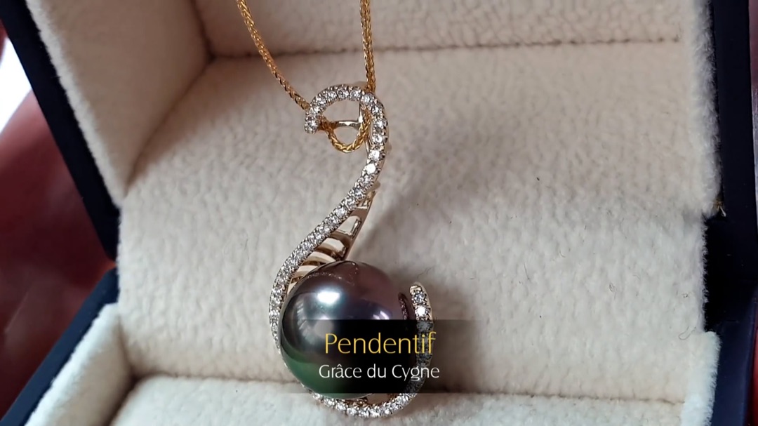 Pendentif Grâce du Cygne - Or Jaune, Diamants & Perle de Tahiti 10.5/11mm, GEMME | Gemperles