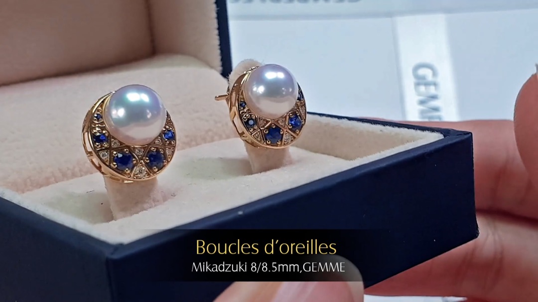 Boucles d'Oreilles Mikadzuki - Or Jaune, Diamants, Saphirs & Perles Akoya 8/8.5mm, GEMME | Gemperles